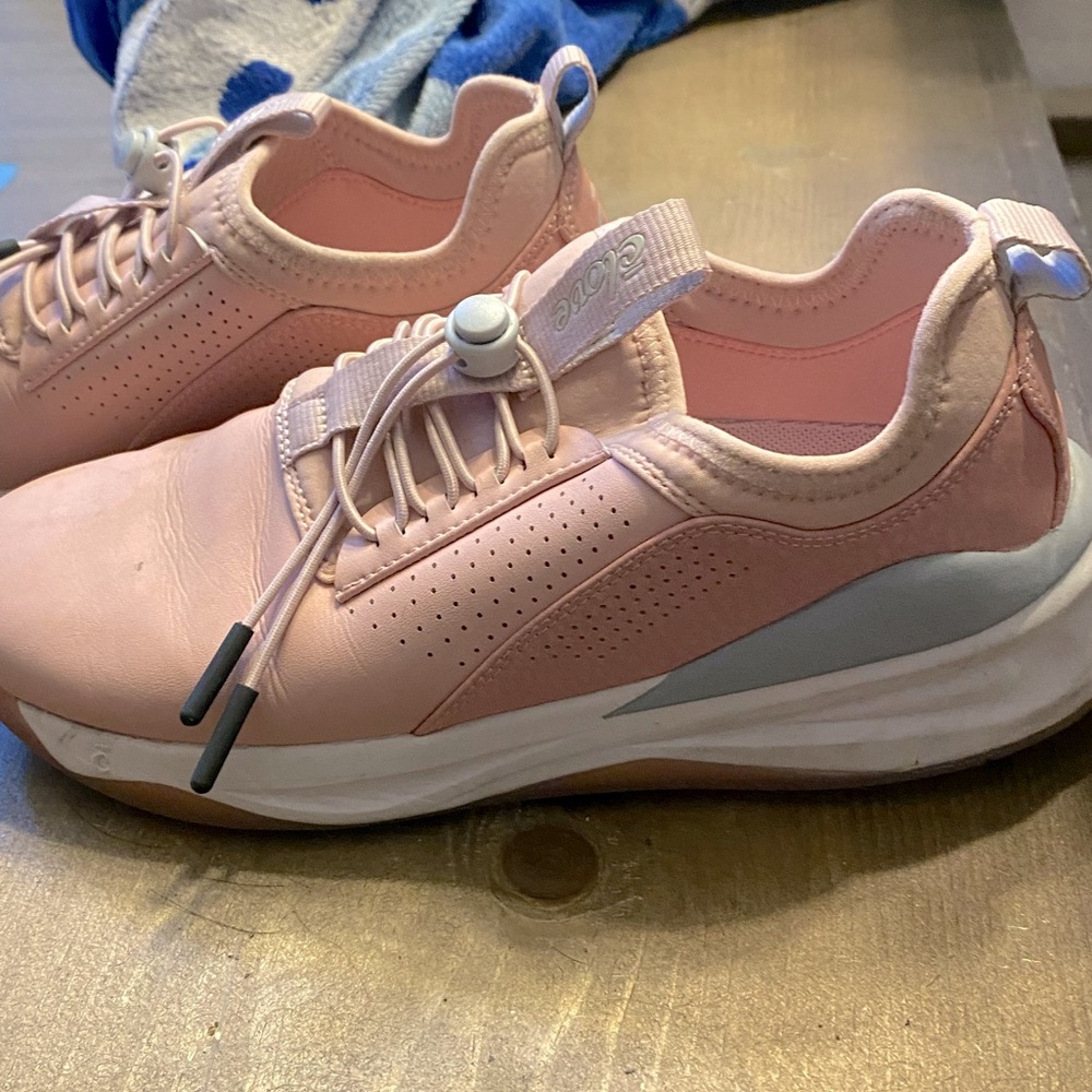 Pink cloves!!! Worn 5x